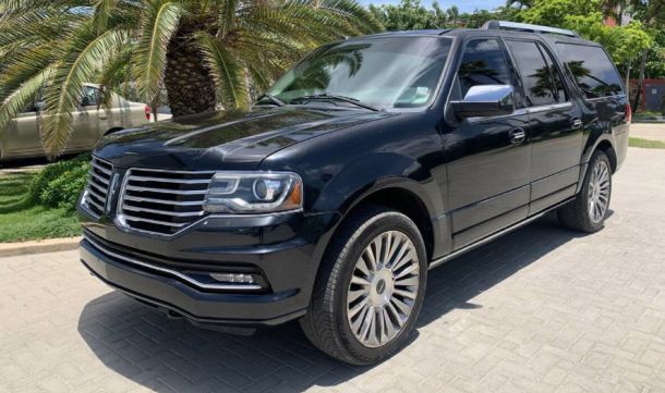 LINCOLN NAVIGATOR SUV